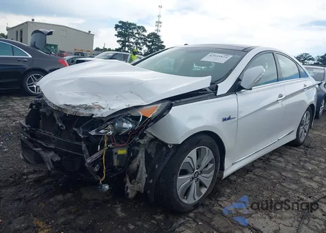 2015 Hyundai Sonata Hybrid Limited from USA, damaged, VIN KMHEC4A48FA135411